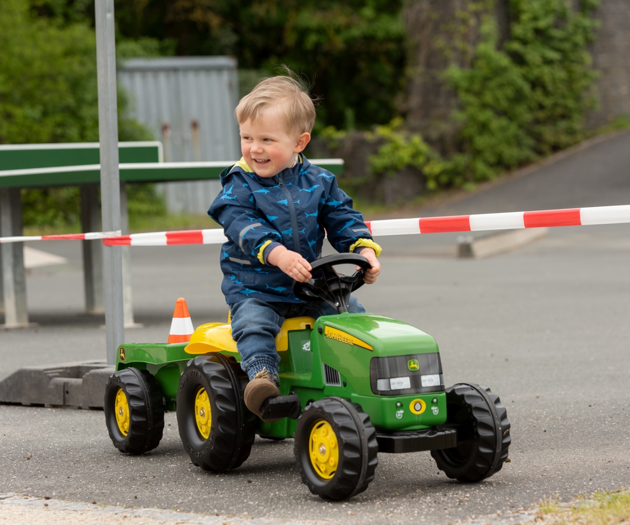 Rolly Toys 012190 Traktor Rolly Kid John Deere z przyczepą — zdjęcie 8