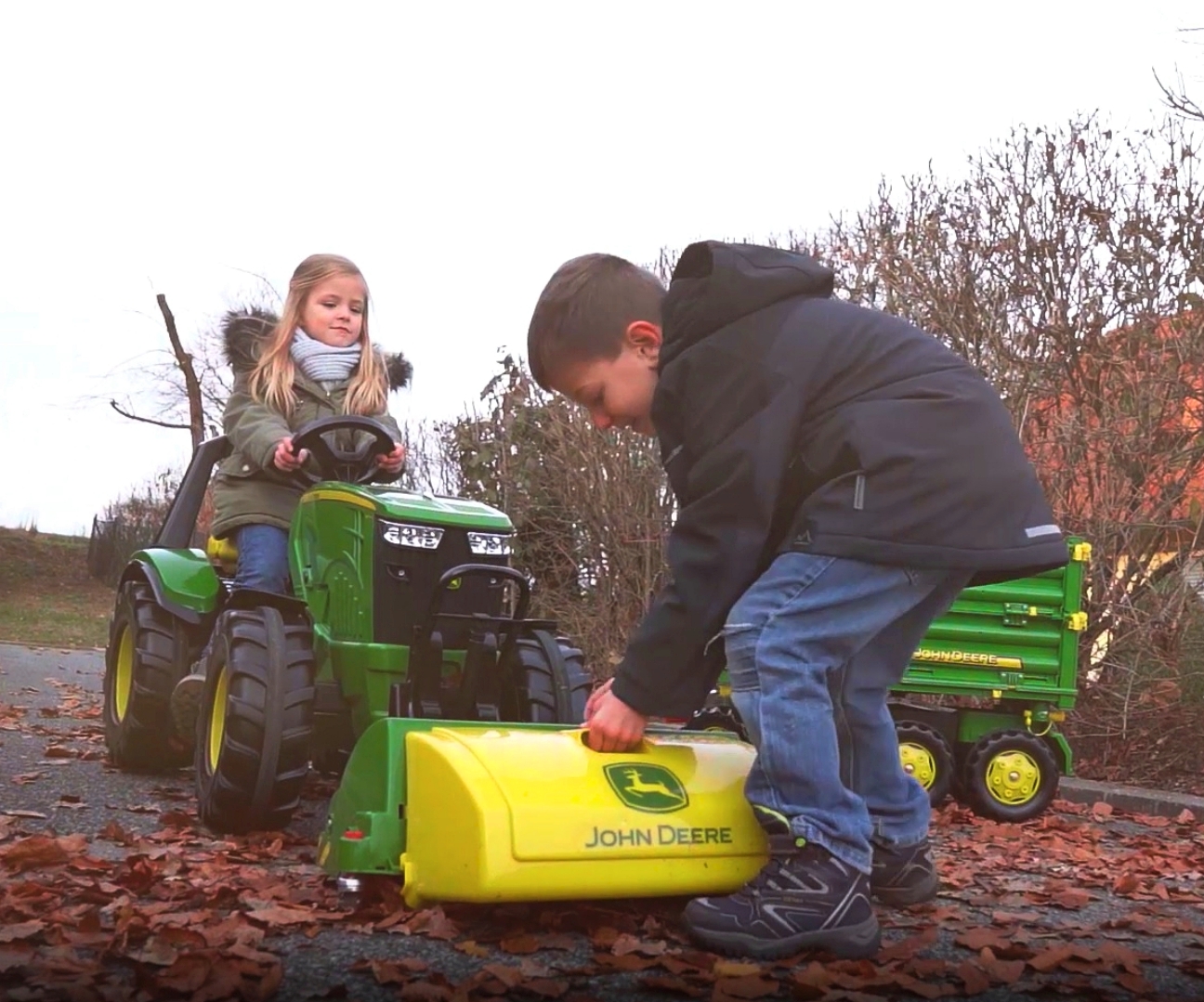 Rolly Toys 409716 Zamiatarka z Klapą John Deere — zdjęcie 5