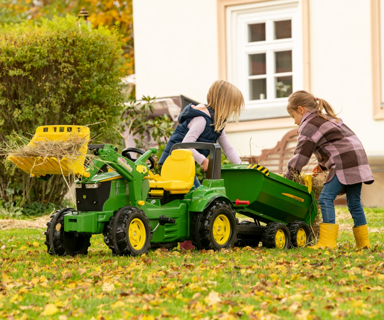 Rolly Toys 122165 Przyczepa Rolly Halfpipe półwywrotka John Deere 2-osie — zdjęcie 5